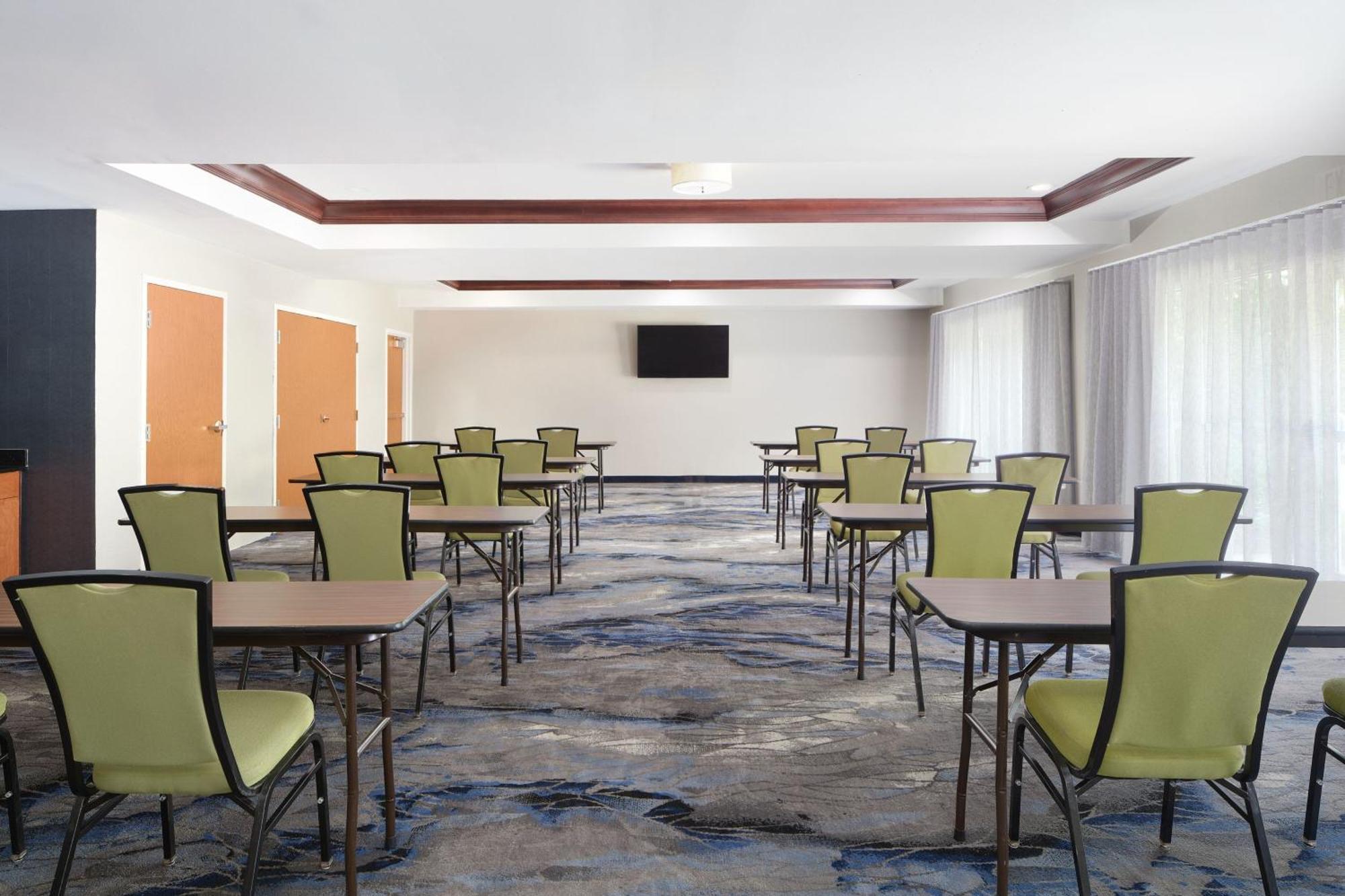 Fairfield Inn & Suites Columbia Northeast Экстерьер фото