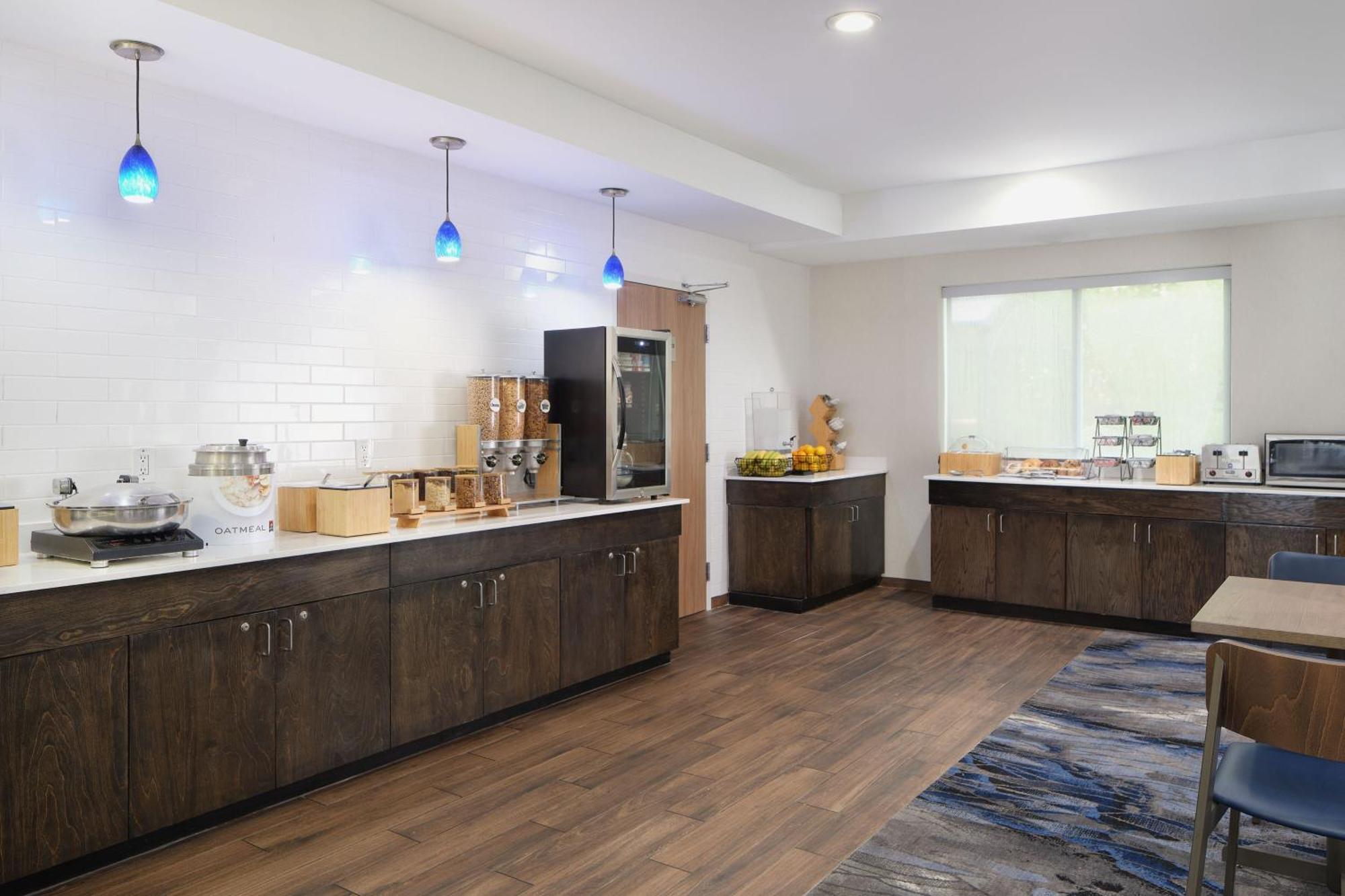 Fairfield Inn & Suites Columbia Northeast Экстерьер фото